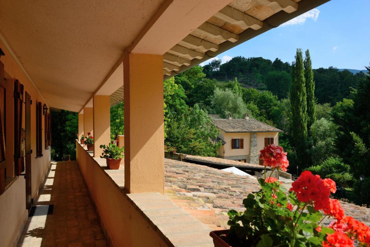 Agriturismo Le Querce Di Assisi Villa Exterior foto